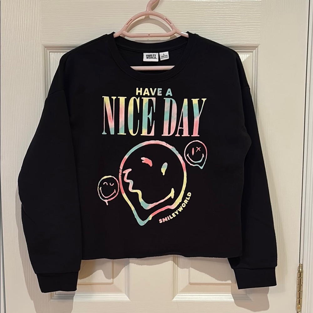 Smiley World Like New Sweatshirt Black